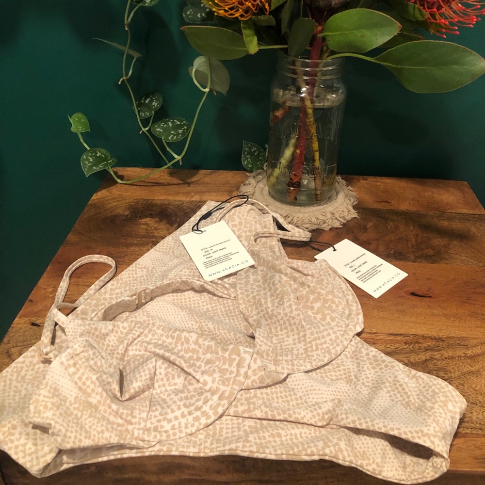 🌺SOLD🌺 Acacia intimates/ swim